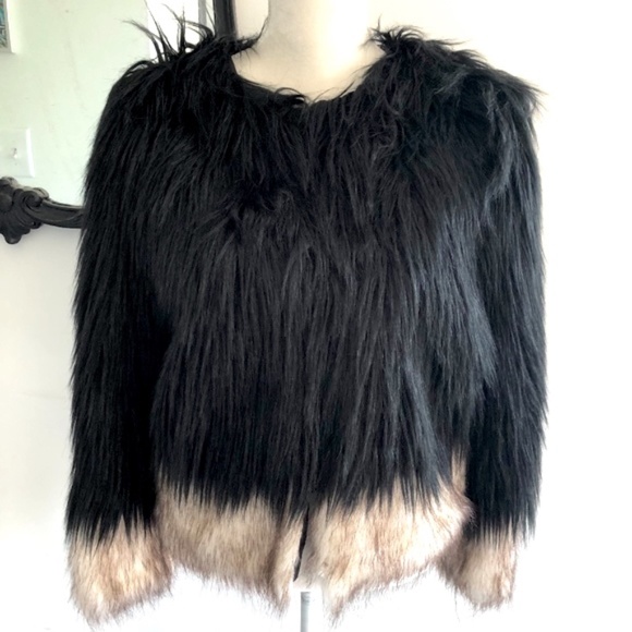 LF's Angel Biba Faux Fur Jacket NWT - Picture 1 of 5